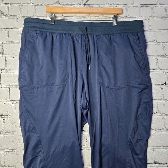 The North Face Aphrodite Motion Capri Pants Navy Blue Drawstring New Size 3X - Picture 2 of 13